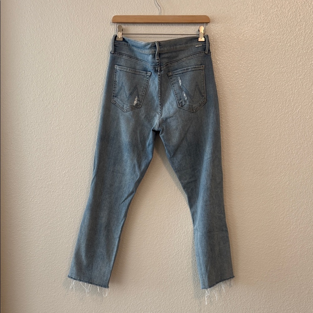 MOTHER “The Rascal” Light Blue Cropped Jeans - Picture 5 of 9